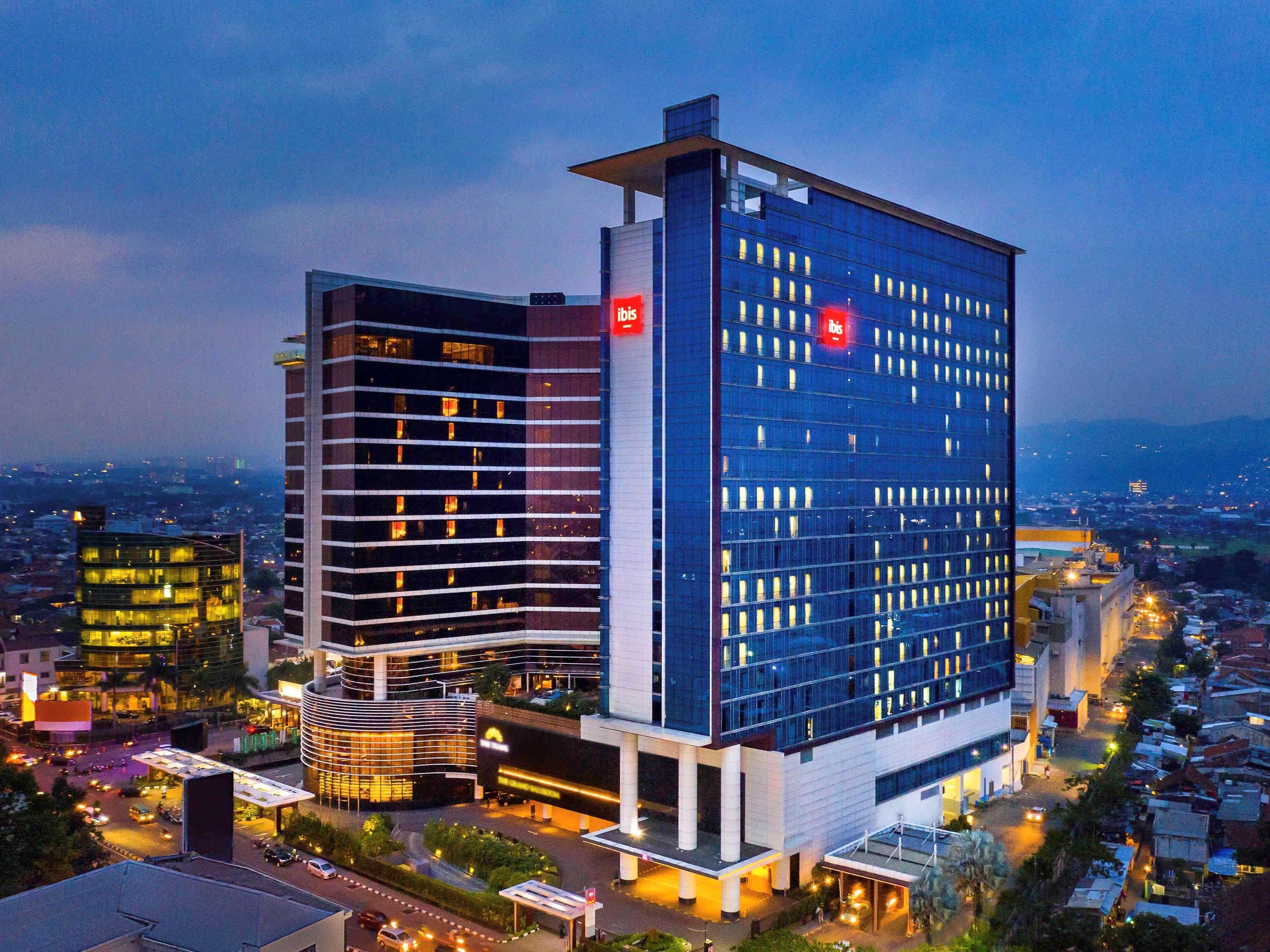 Ibis Bandung Trans Studio Extérieur photo