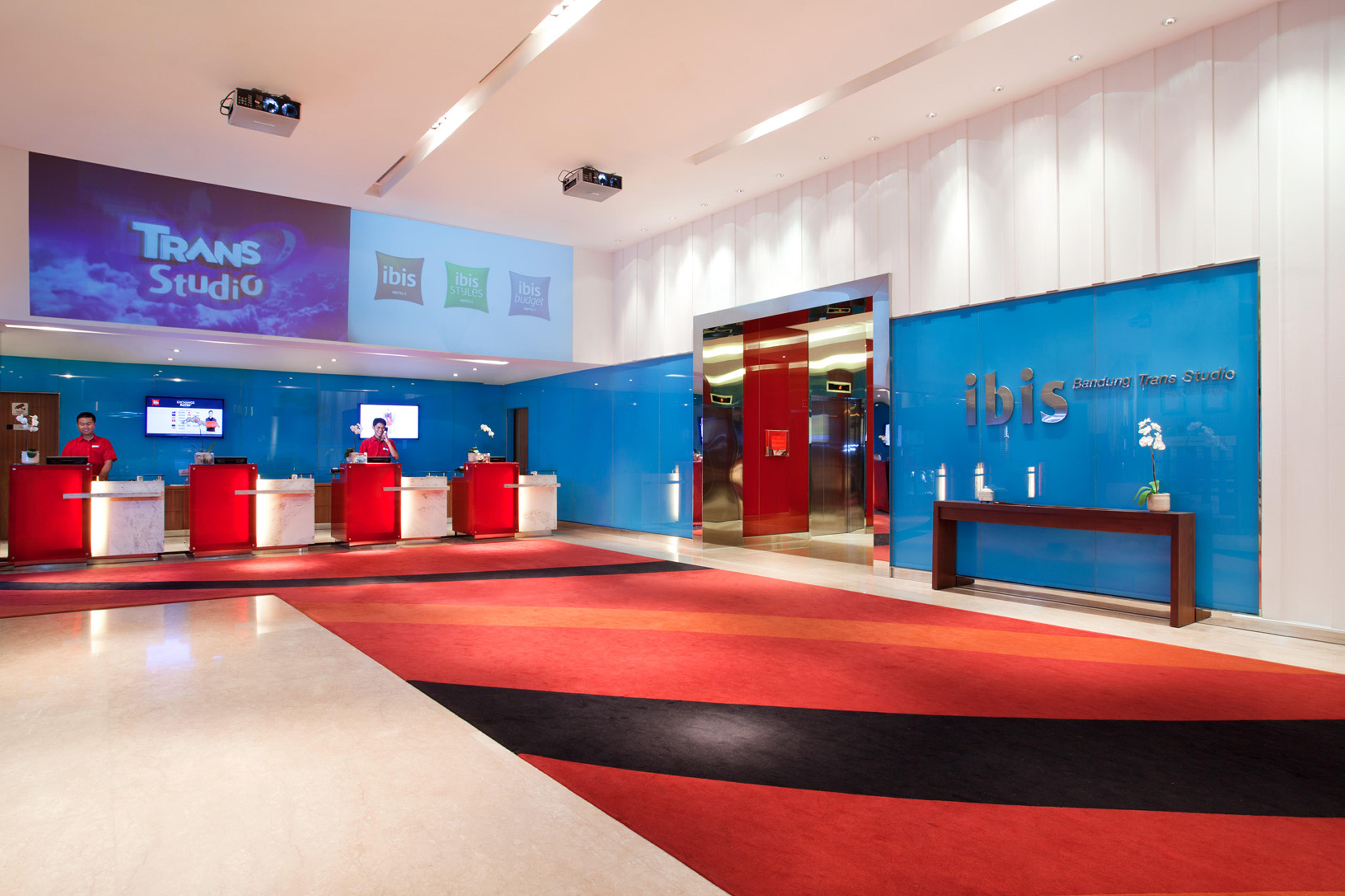 Ibis Bandung Trans Studio Extérieur photo