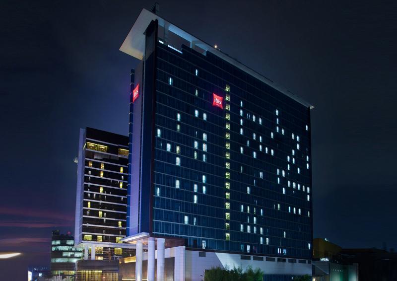 Ibis Bandung Trans Studio Extérieur photo