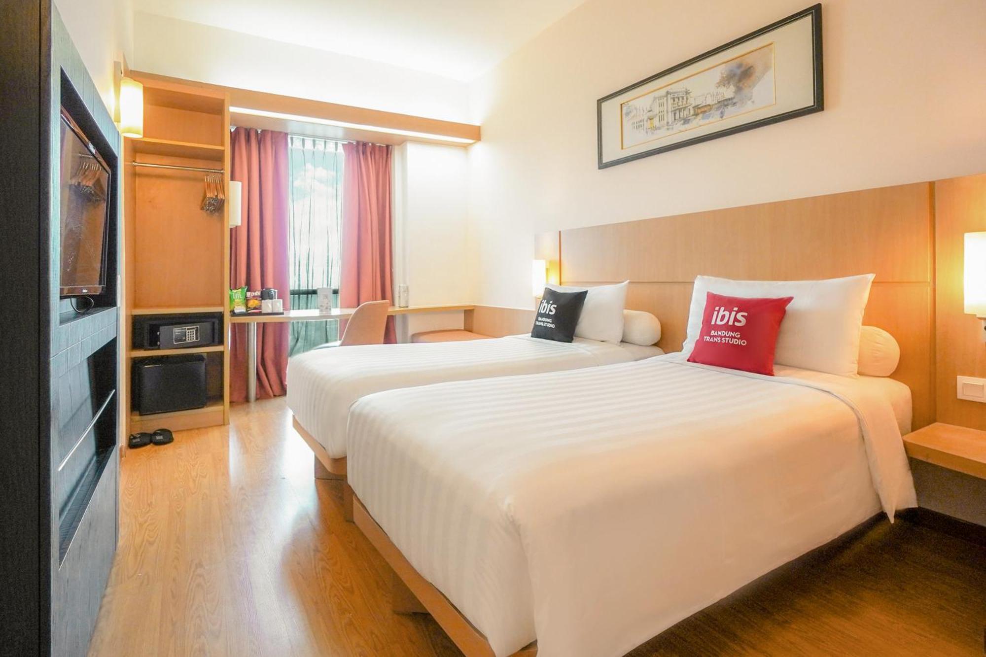 Ibis Bandung Trans Studio Extérieur photo